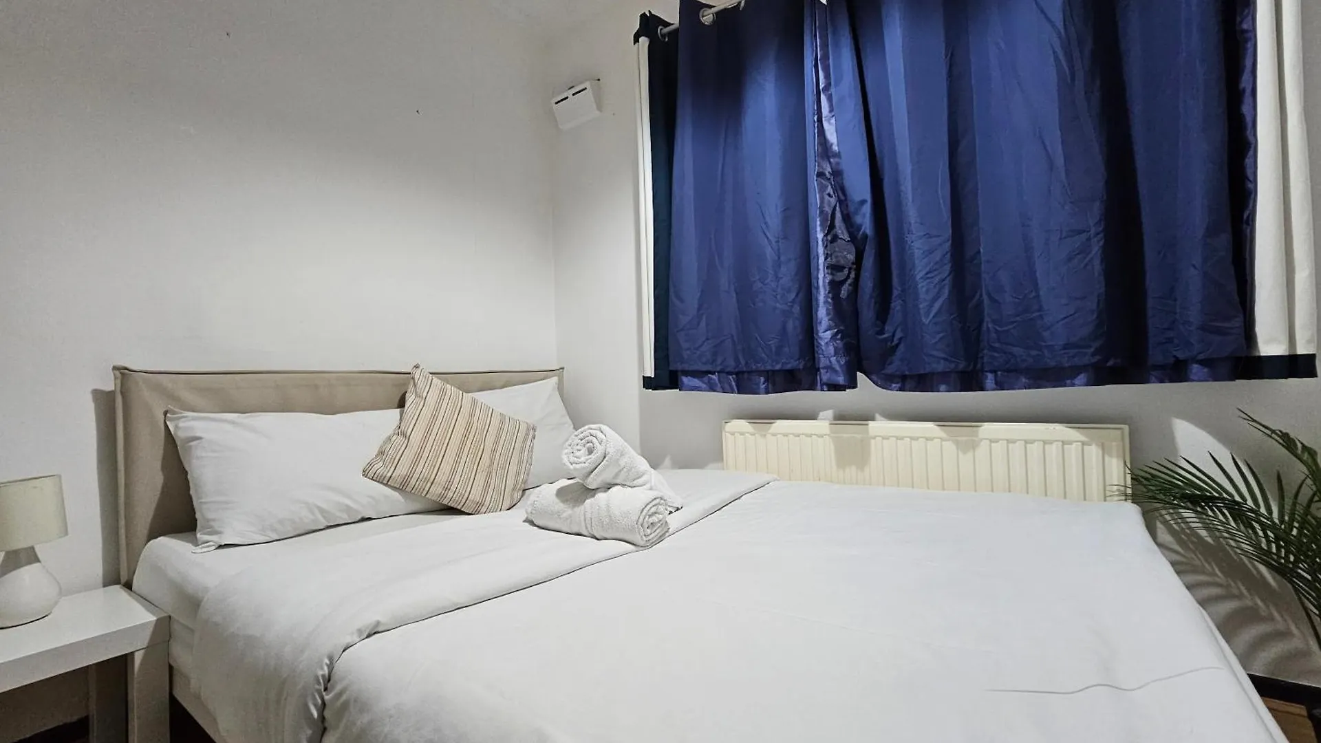 Guest house Rooms Near Canary Wharf London
