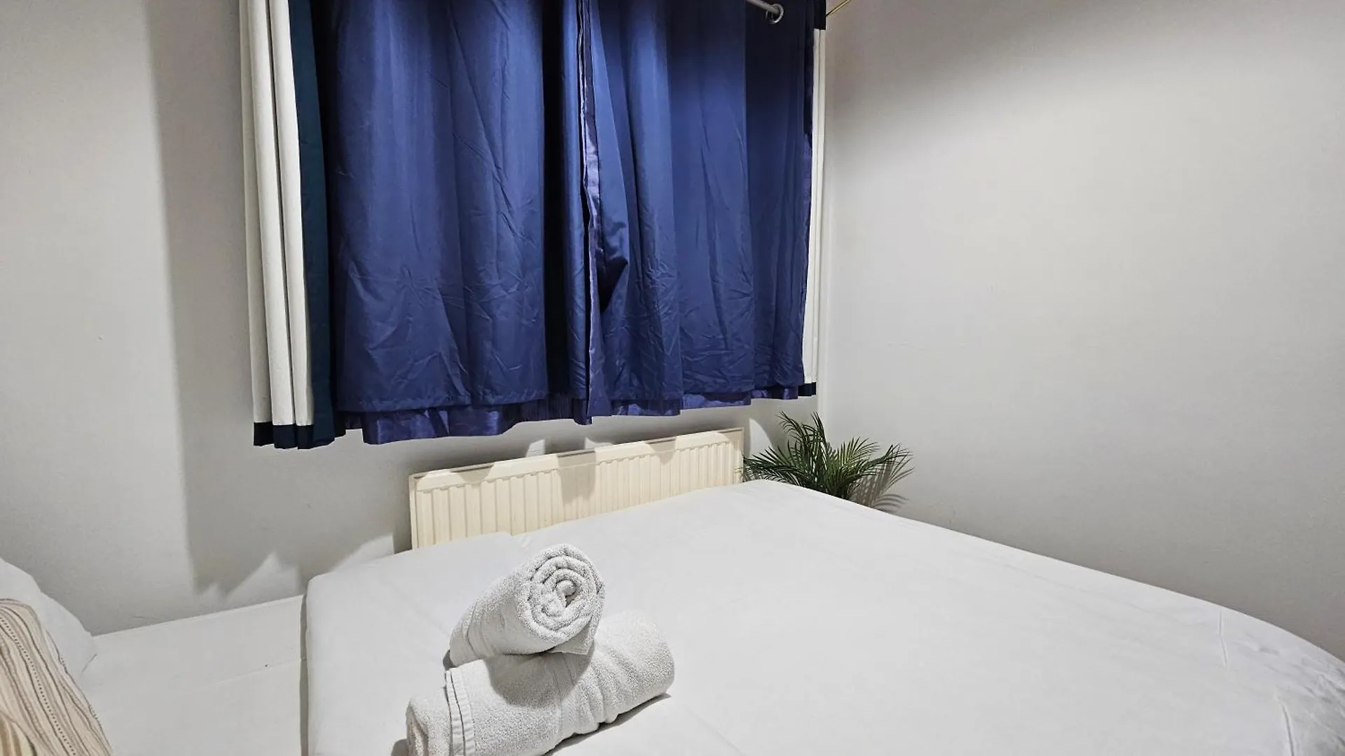 Rooms Near Canary Wharf London 0*,  United Kingdom