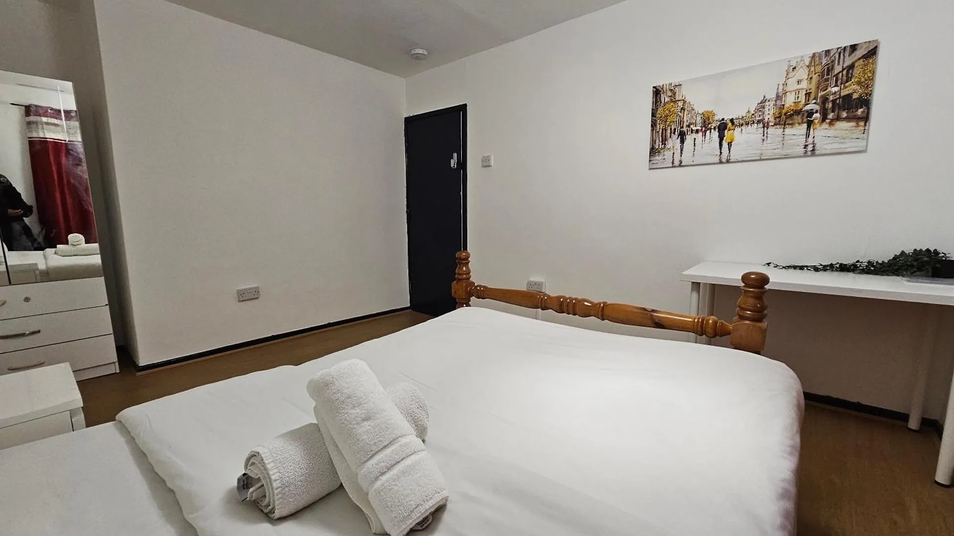 Rooms Near Canary Wharf London