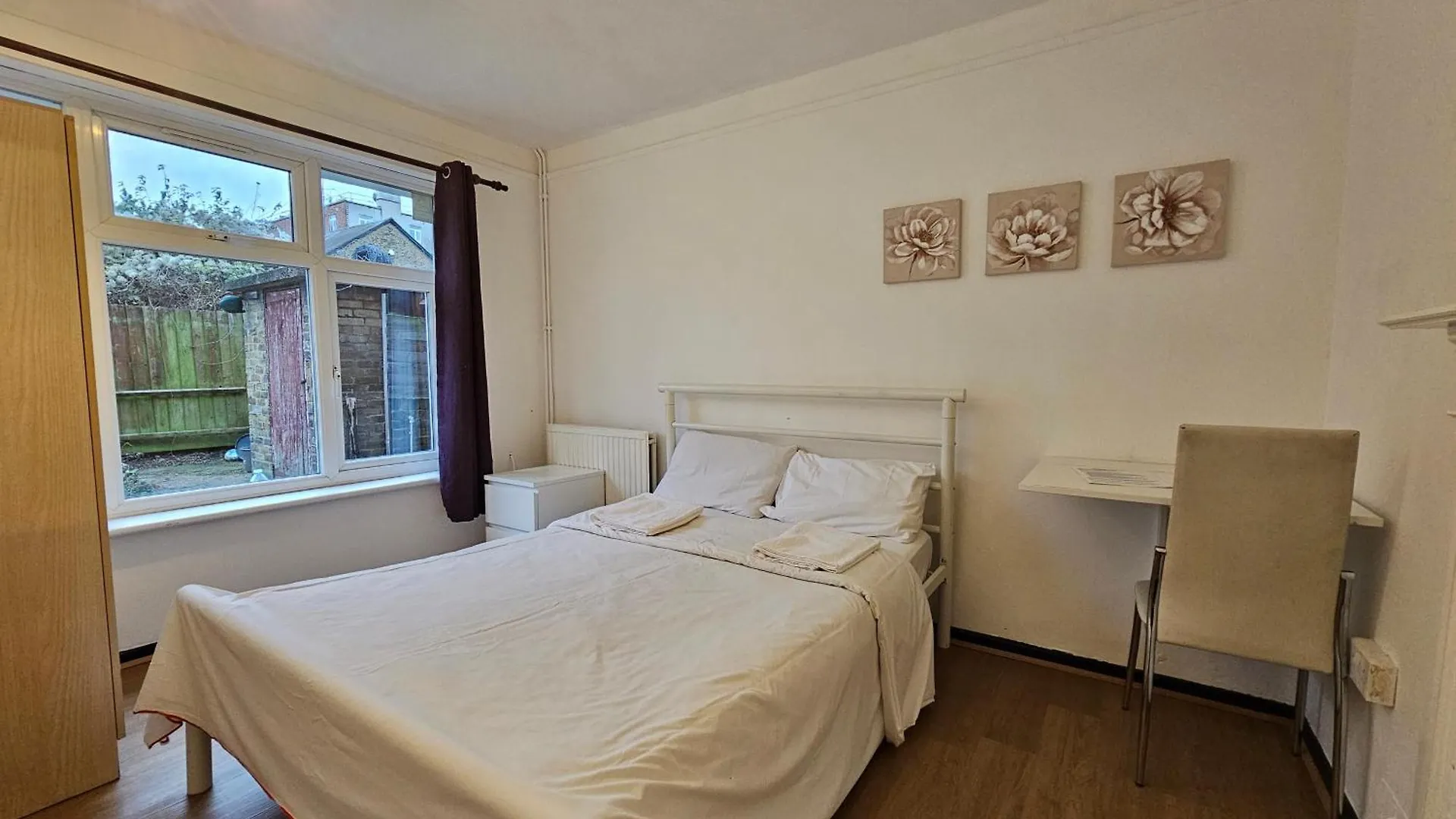 Rooms Near Canary Wharf London