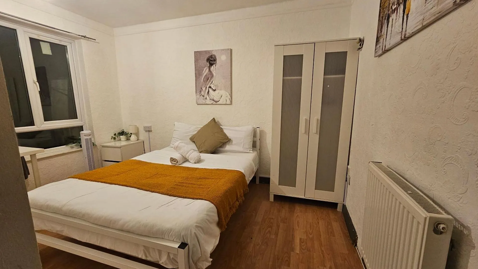 Guest house Rooms Near Canary Wharf London