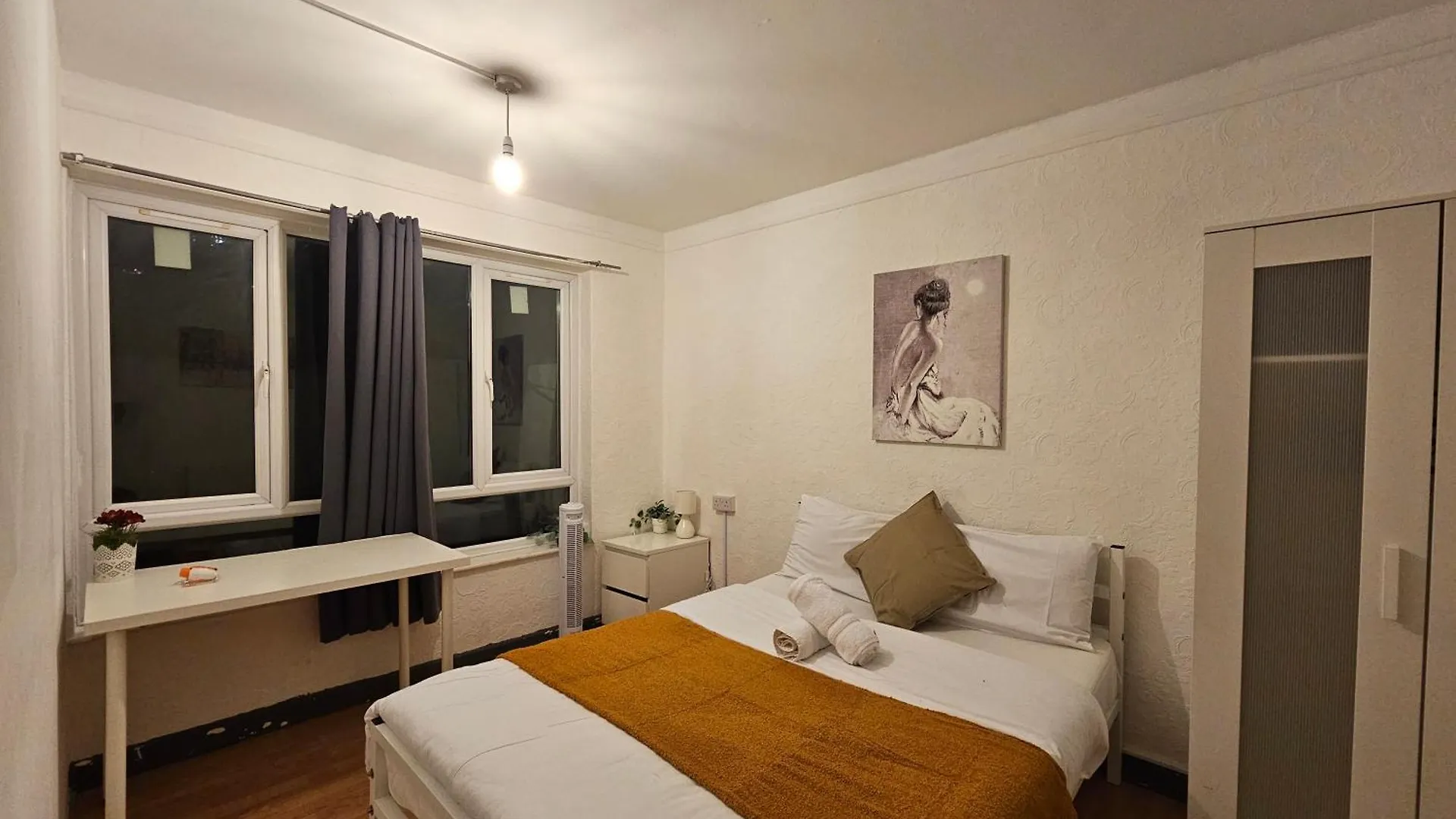 Rooms Near Canary Wharf London 0*,