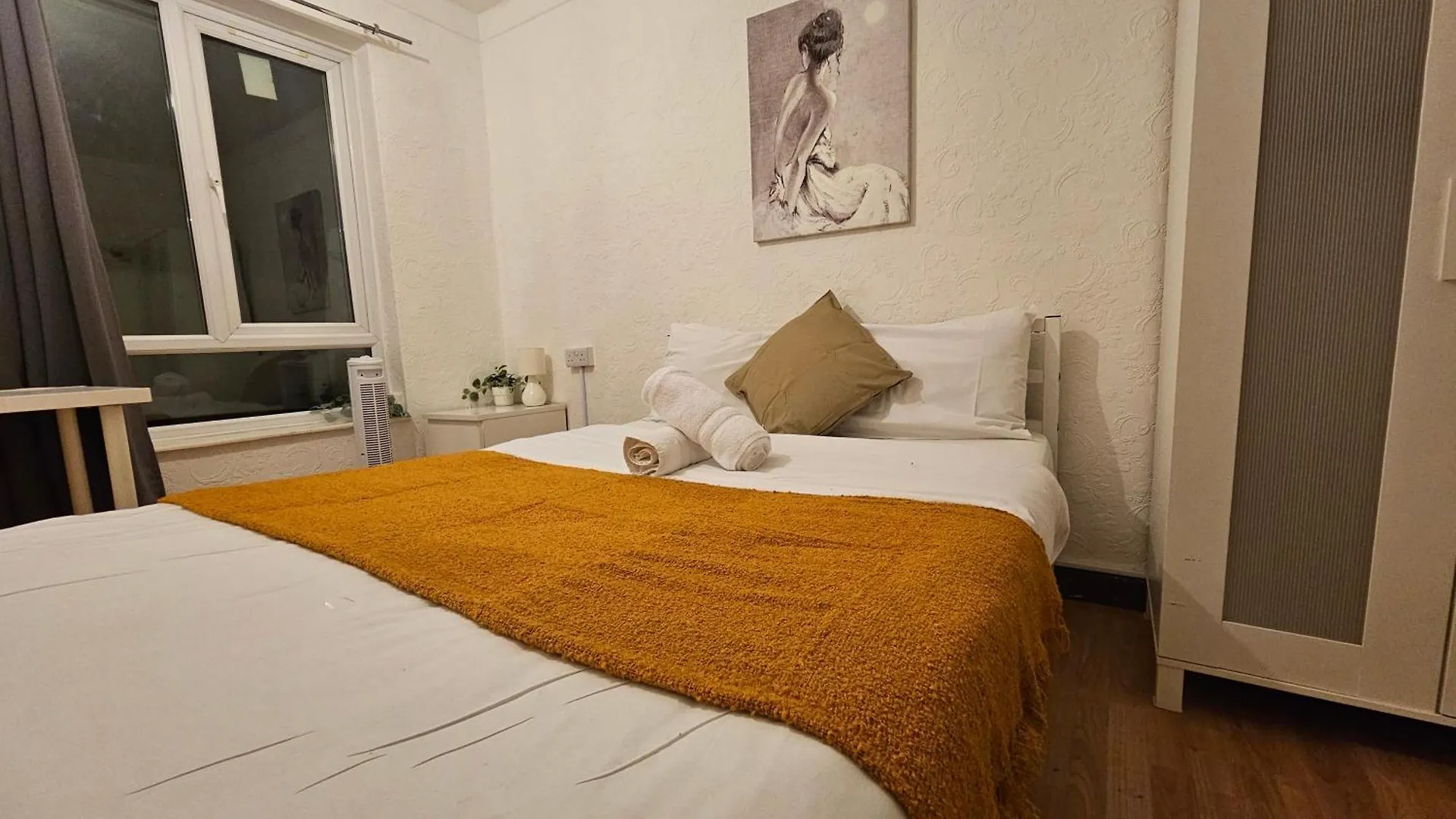 Rooms Near Canary Wharf London 0*,  United Kingdom