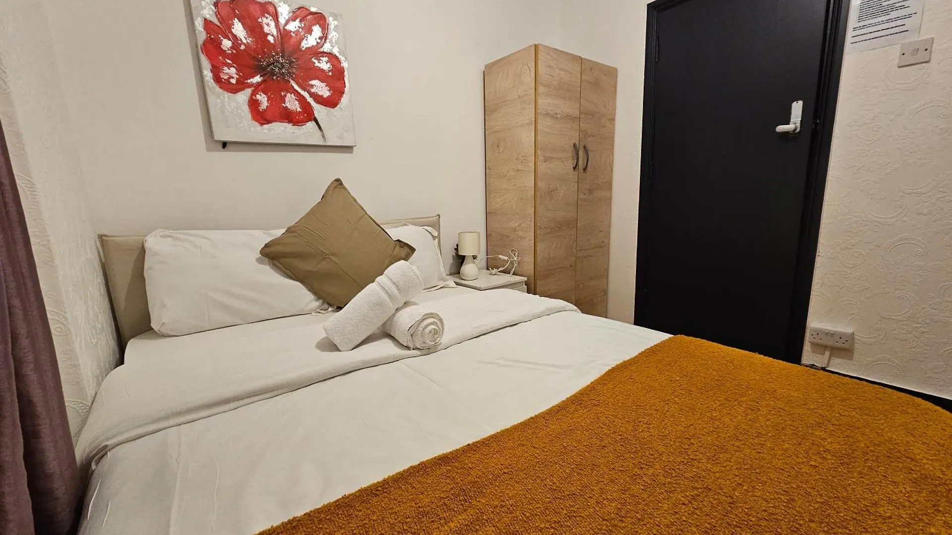 Guest house Rooms Near Canary Wharf London